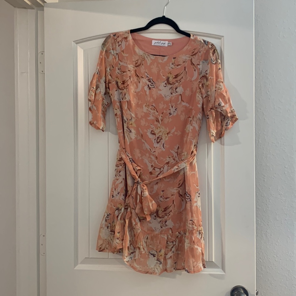 Woman’s Floral Dress Size 4: Petal & Pup